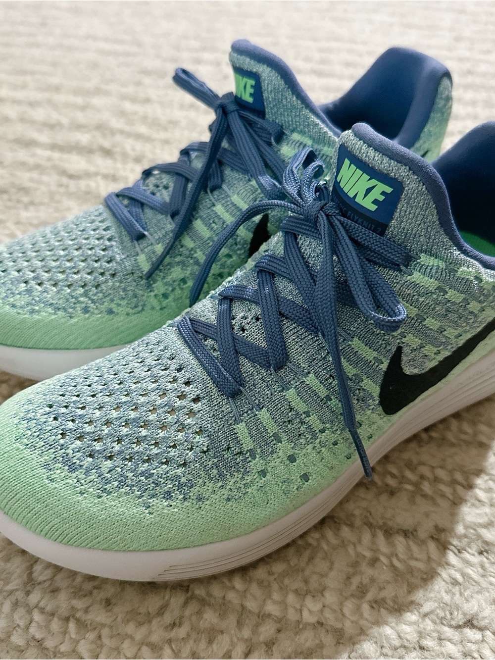 Nike Free RN Flyknit 2017 Women’s Size 6 Mint Green Blue Running Shoes